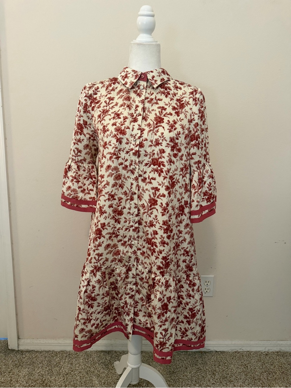 Tuckernuck Pomegranate Bloom Rowe Dress Size Medium Feminine Preppy Autumn